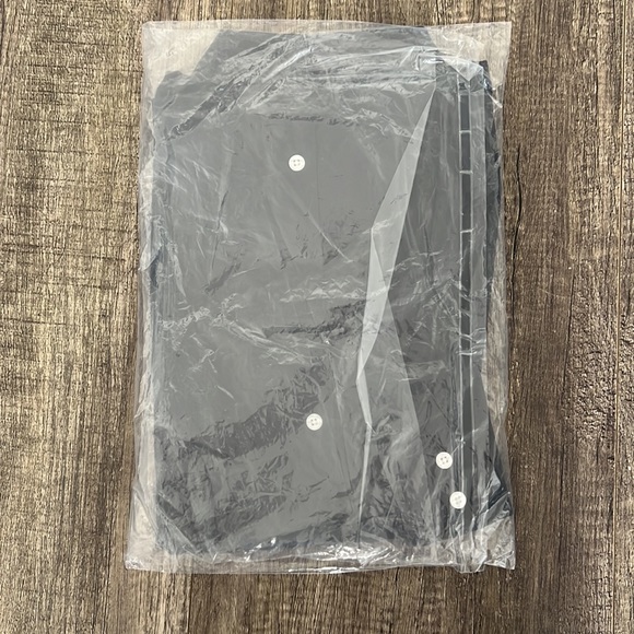 Bonobos Tech Button Down Shirt - Size XL - Picture 4 of 4